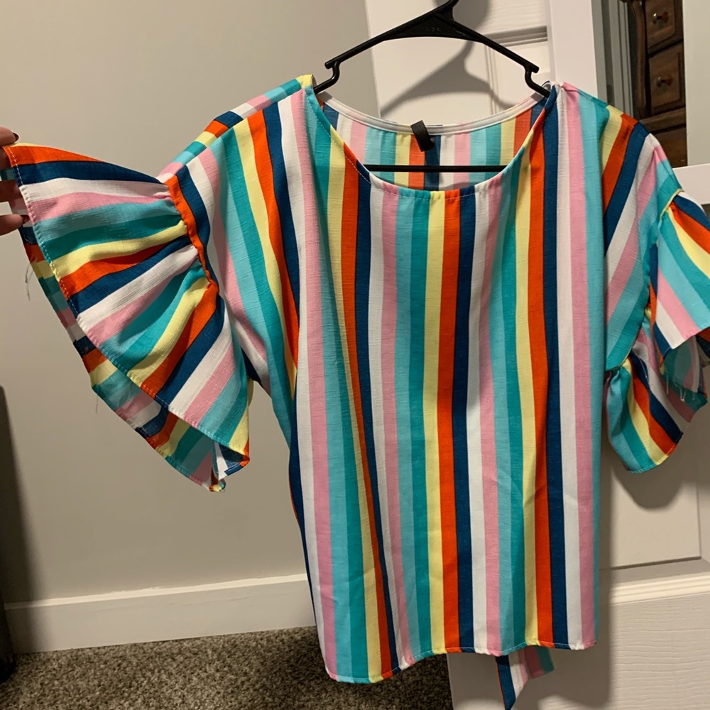 Multi colored flare sleeve blouse